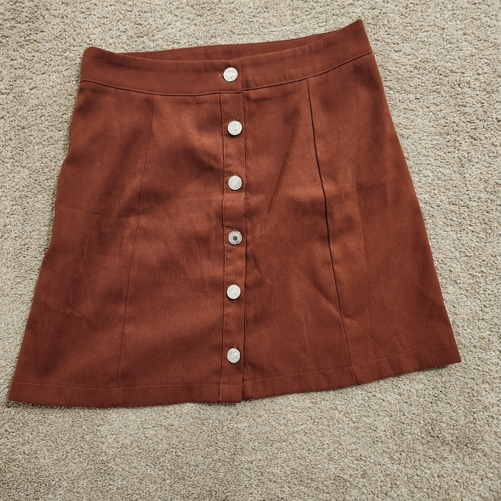 Chic Button-Front Mini Skirt in Warm Brown